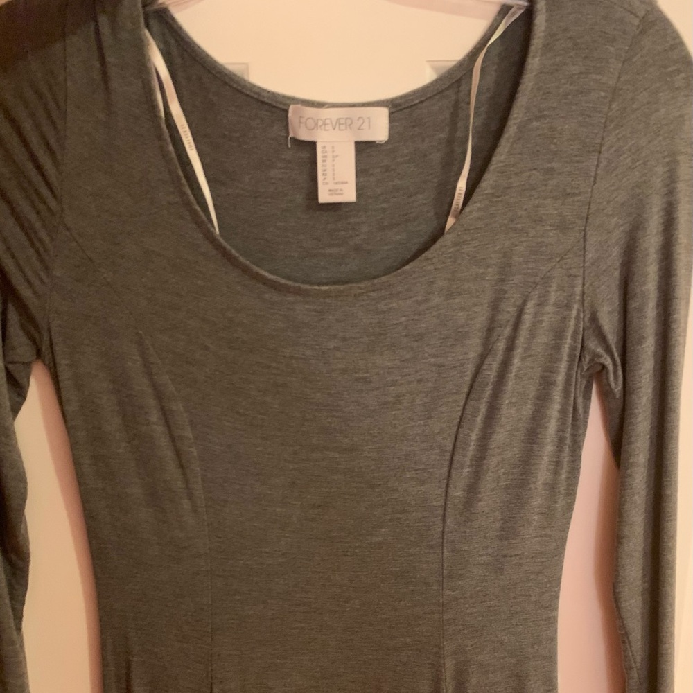 Forever 21 long-sleeved stretchy gray dress